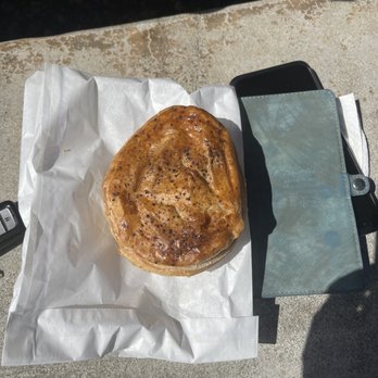 The Kiwi Korner - Steak and onion meat pie - Food Trucks Near Me - Laie, Hawaii The Kiwi Korner - Steak and onion meat pie - Food Trucks Near Me - Laie, Hawaii