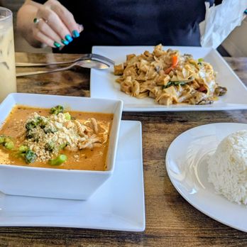 Thai Sopa Cafe - Pra Ram, Drunken Noodles - Thai Near Me - Albuquerque, New Mexico Thai Sopa Cafe - Pra Ram, Drunken Noodles - Thai Near Me - Albuquerque, New Mexico