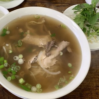 Rang Dong Restaurant - No 8. Pho, Rare steak, well done flank brisket tendon and tripe - Vietnamese Near Me - Alameda, California