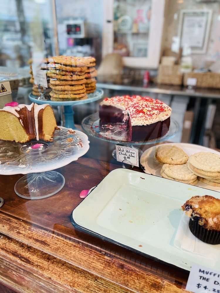 BACK IN THE DAY BAKERY 582 Photos & 442 Reviews 2403 Bull St