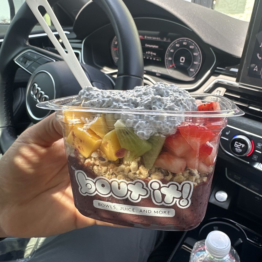Bout It - Tropical açaí bowl - Juice Bars & Smoothies Near Me - Los Angeles, California Bout It - Tropical açaí bowl - Juice Bars & Smoothies Near Me - Los Angeles, California
