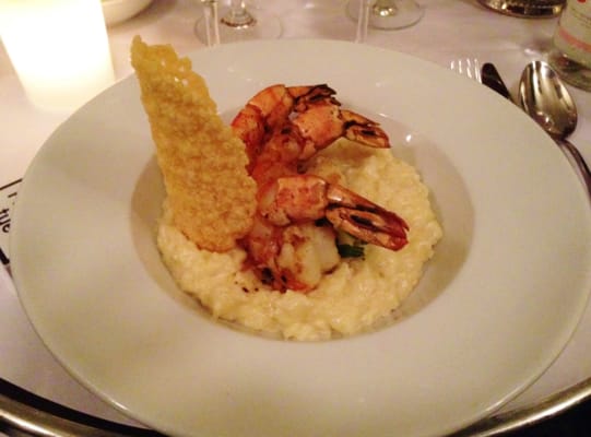 Le Square Trousseau by null