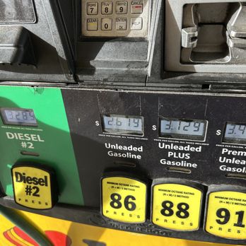 Love's Travel Stop - Convenience Stores Near Me - Milan, New Mexico