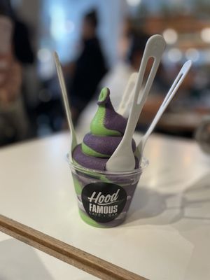 Hood Famous Cafe + Bar by null