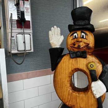 JR's Donut Castle - Donuts Near Me - Parkersburg, West Virginia