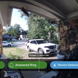 Lucky China - Delivery driver entering my house.