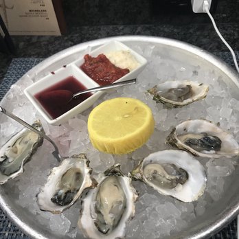 Roe Seafood Restaurant - Half dozen of oysters - Seafood Near Me - Long Beach, California Roe Seafood Restaurant - Half dozen of oysters - Seafood Near Me - Long Beach, California