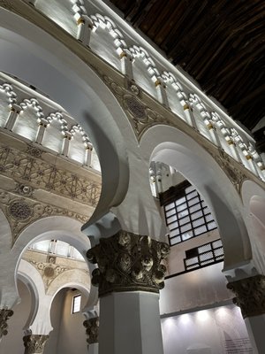Sinagoga de Santa María La Blanca by null