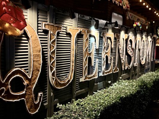 Queenstown Public House by null