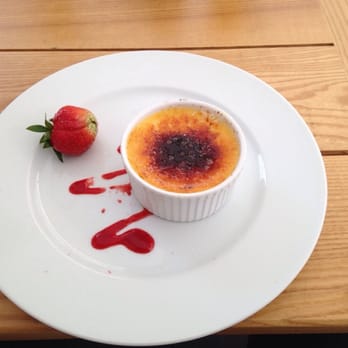 Socjal - Creme brulee or is it caramel? I never learn - Wine Bars Near Me - Warszawa, Massachusetts