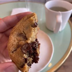 Southdown Coffee - Oyster Bay - The perfect Chocolate Chip Cookie and Tea