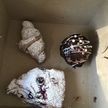 Mr Baker - Wish they had some separation between pastries. The cupcake was rolling around and a big mess. - Bakeries Near Me - Rancho Cucamonga, California