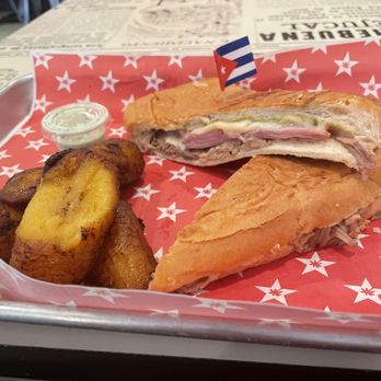 D'Cuban Cafe - WHOLE CUBAN SANDWICH COMBO - Latin American Near Me - Chamblee, Georgia