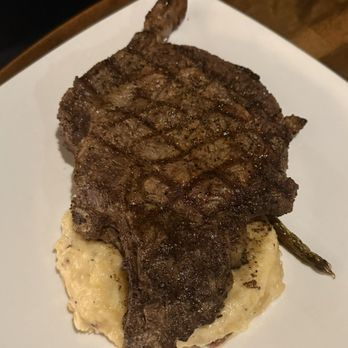 Billy's - Steakhouses Near Me - Roanoke, Virginia