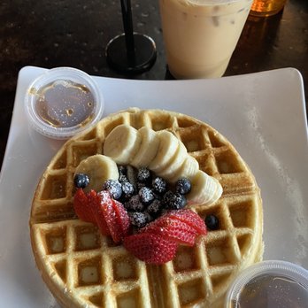 Cafe on the Ave - Waffle and White Chocolate Mocha - Coffee & Tea Near Me - Seattle, Washington Cafe on the Ave - Waffle and White Chocolate Mocha - Coffee & Tea Near Me - Seattle, Washington