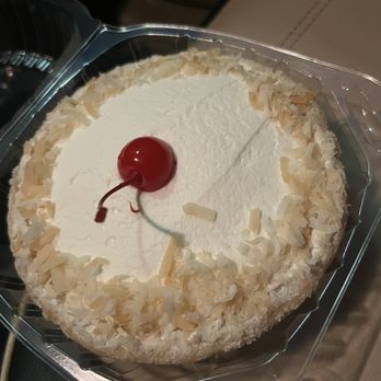 Rick's Dessert Diner - Coconut cream pie - Desserts Near Me - Sacramento, California