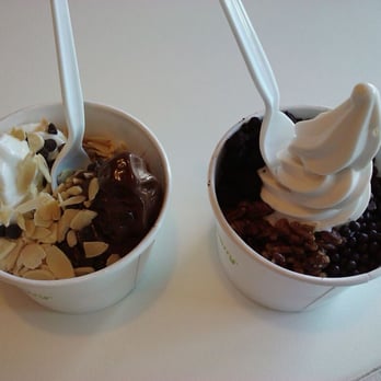Pinkberry - Original & Chocolate w/ almond sprinkles & chocolate chips. Butter pecan w/ chocolate covered crisps, candied pecans, & brownies - Ice Cream & Frozen Yogurt Near Me - Elk Grove, California