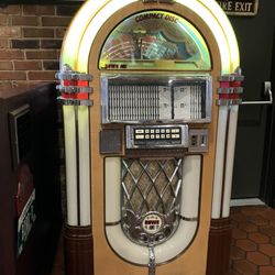 Juke box!