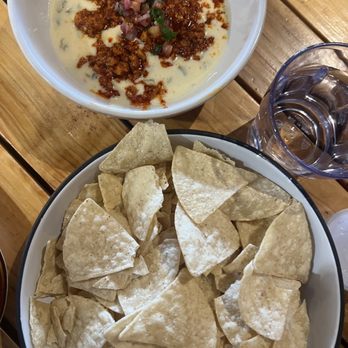 El Suenito Brewing Company - Queso with chorizo added.. my personal favorite - Breweries Near Me - Bellingham, Washington El Suenito Brewing Company - Queso with chorizo added.. my personal favorite - Breweries Near Me - Bellingham, Washington