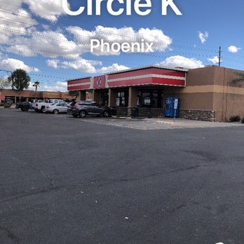 Circle K - a parking lot with cars parked in front of it - Gas Stations Near Me - Phoenix, Arizona
