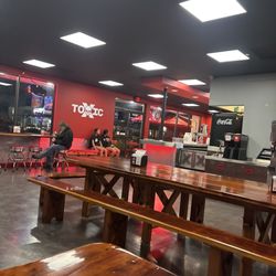 Toxic Burger - Seating