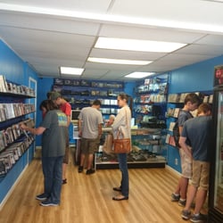 Lost Level Games - Friendly and knowledgeable owners!