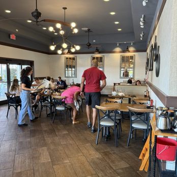 Another Broken Egg Cafe - Inside - Breakfast & Brunch Near Me - Boca Raton, Florida