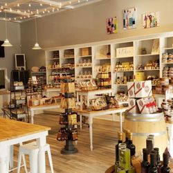 Virginia Peanut Company & Gourmet Market - Entire Store
