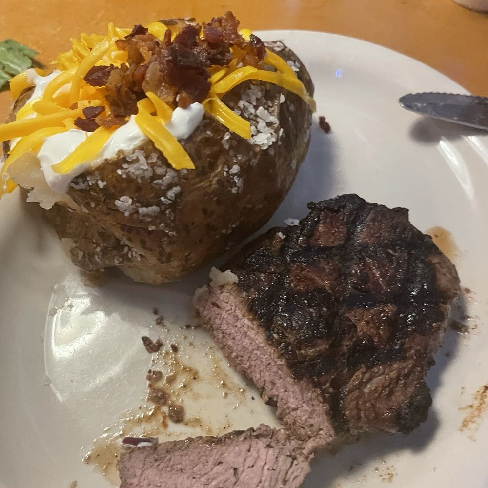 Texas Roadhouse - 6 ounce Hand-Cut Sirloin* - Steakhouses Near Me - Littleton, Colorado Texas Roadhouse - 6 ounce Hand-Cut Sirloin* - Steakhouses Near Me - Littleton, Colorado