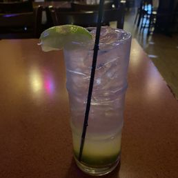 Tanq and tonic with lime and calamansi
