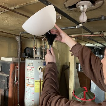 Advance Moving Pros - Broken lamp that had to be thrown out - Movers Near Me