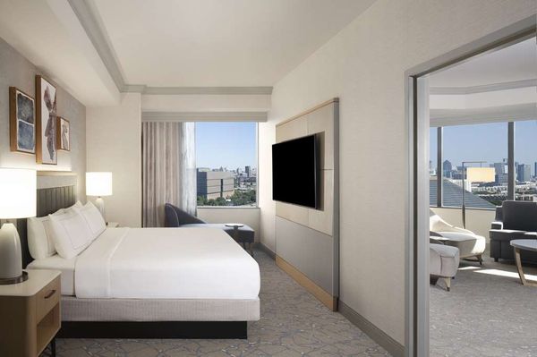 Hilton Anatole by null