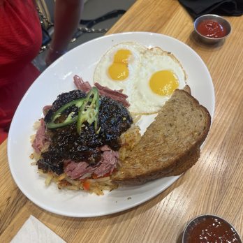 Urban Egg - Corned Beef Hash - American Near Me - Overland Park, Kansas Urban Egg - Corned Beef Hash - American Near Me - Overland Park, Kansas