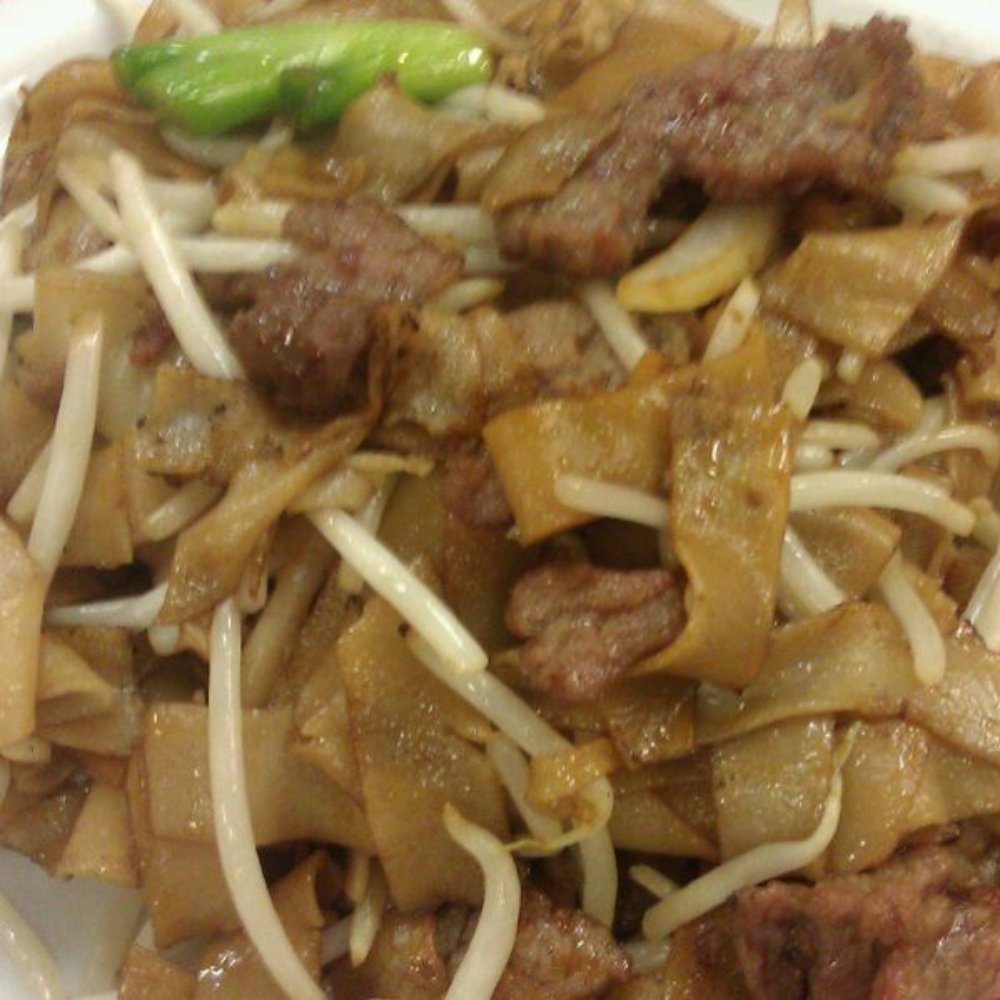 Cheung Hing Restaurant - Beef chow fun - Chinese Near Me - Millbrae, California