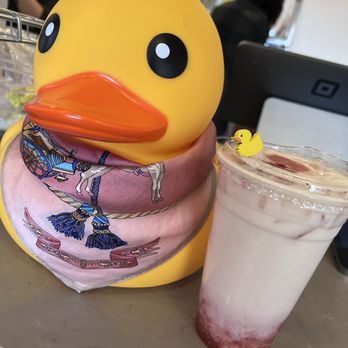Yellow Goose Cafe - Strawberry milk - Bubble Tea Near Me - Garden Grove, California Yellow Goose Cafe - Strawberry milk - Bubble Tea Near Me - Garden Grove, California