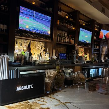 Olazzo - Bar area - Italian Near Me - Bethesda, Maryland