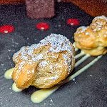Nocciola - Hazelnut creme puff - Italian Near Me - Ojai, California