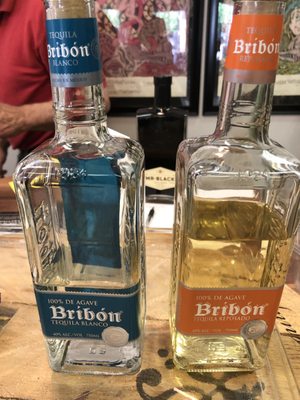 Mountain lakes wine And  liquor