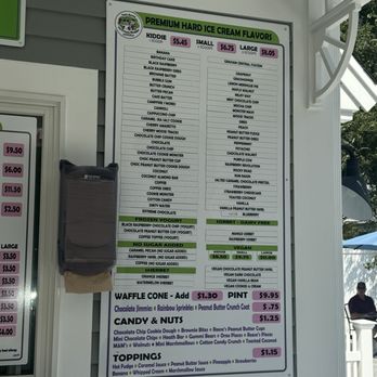 Twin Acres Ice Cream Shoppe - Ice Cream & Frozen Yogurt Near Me - Sandwich, Massachusetts Twin Acres Ice Cream Shoppe - Ice Cream & Frozen Yogurt Near Me - Sandwich, Massachusetts