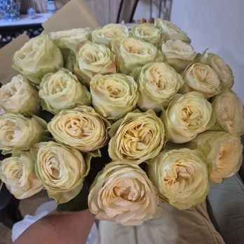 Rouge Rose - Beautiful arrangement for anniversary - Florists Near Me - Glendale, California