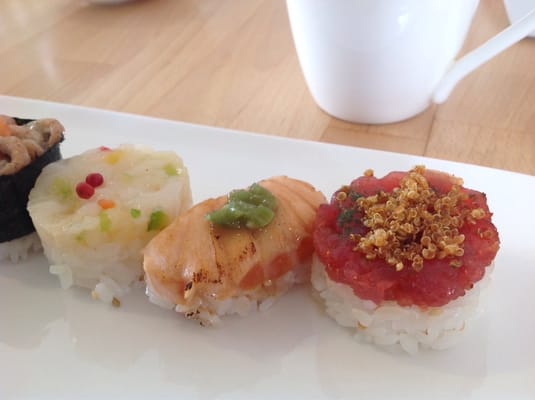 Ko'uzi Sushi by null