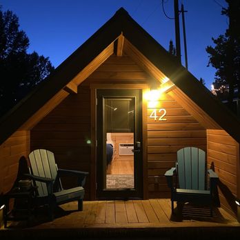 Blue Buffalo Resort - Smaller Pine Cabin - Vacation Rentals Near Me - Island Park, Idaho Blue Buffalo Resort - Smaller Pine Cabin - Vacation Rentals Near Me - Island Park, Idaho