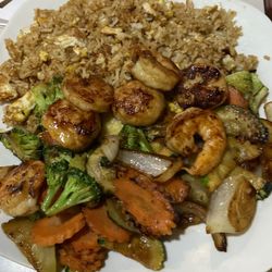 Teriyaki fried rice with scallops & veggies