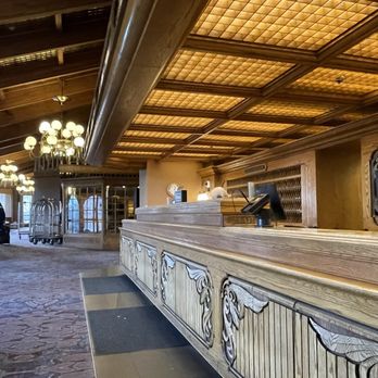 DoubleTree by Hilton Hotel Durango - Lobby - Hotels Near Me - Durango, Colorado