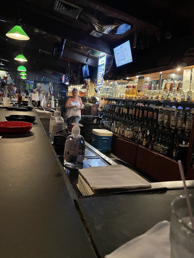 Boozgeois Saloon Image