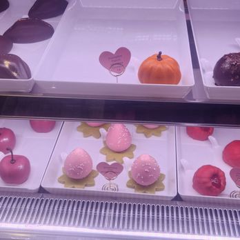 Sewell Sweets - Custom Cakes Near Me - Salem, Oregon