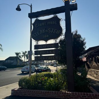 Clearman's Steak 'N Stein - Steakhouses Near Me - Pico Rivera, California