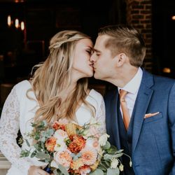 Urban Contessa Florals - Newlyweds