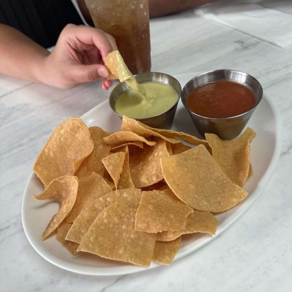 Los 3 Regios Mexican Restaurant - Chips and Salsa - Tacos Near Me - Richmond, Texas Los 3 Regios Mexican Restaurant - Chips and Salsa - Tacos Near Me - Richmond, Texas