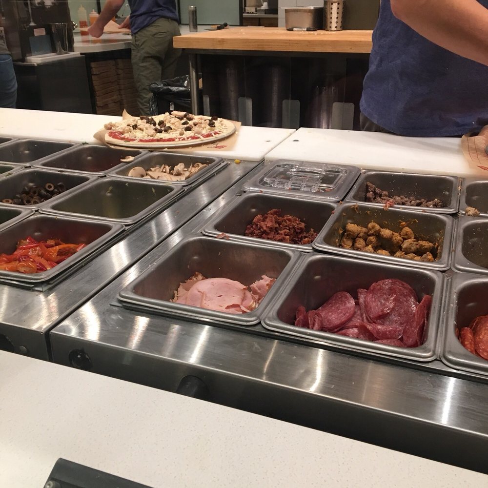 MOD Pizza - Fast Food Near Me - Oconomowoc, Wisconsin